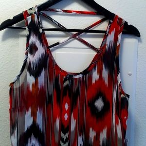 BLOUSE MAURICES  SIZE M AND COLOR RED  AND BLACK